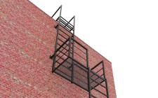 Пожарная вертикальная лестница из профилированной трубы без ограждений 