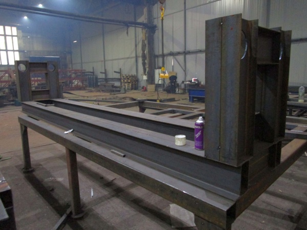 Фото Основной материал рамы - двутавр