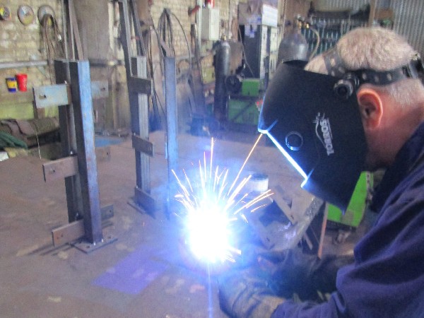 Фото Процесс изготовления кронштейнов